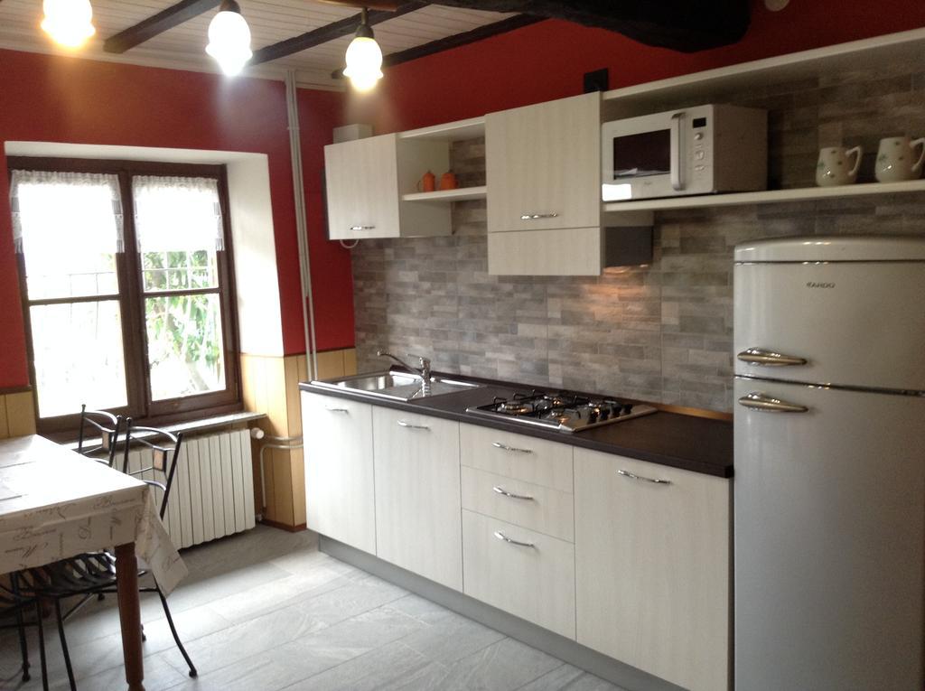 Casa Bartula Villa Bolzano Novarese Cameră foto